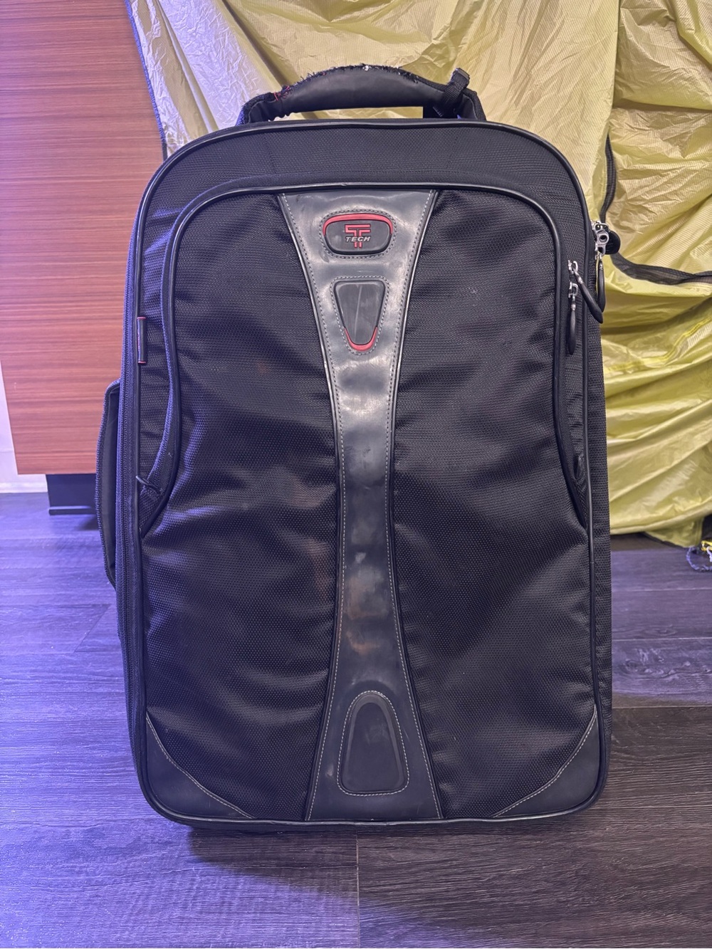 Tumi Black Suitcase Carry-On T-Tech 22"